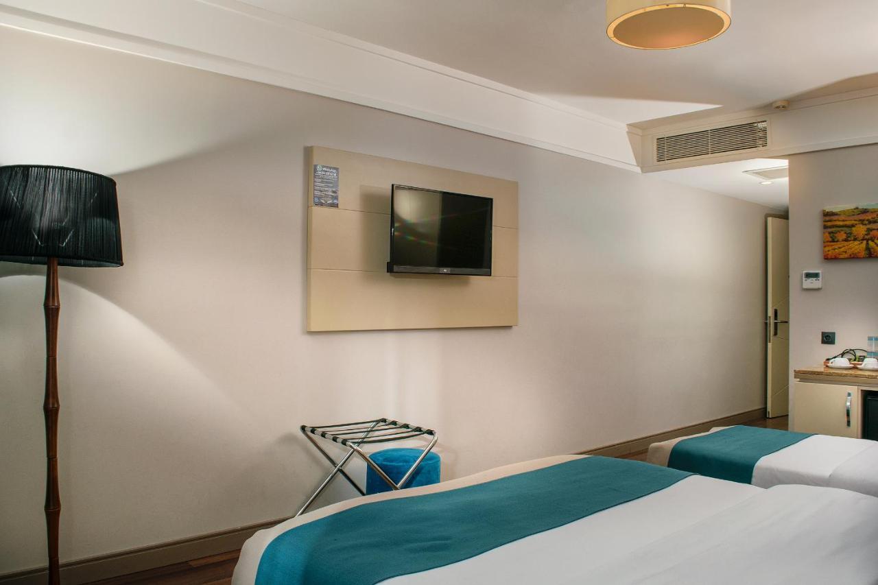 Hotel Bossuite Kadikoy อิสตันบูล ภายนอก รูปภาพ